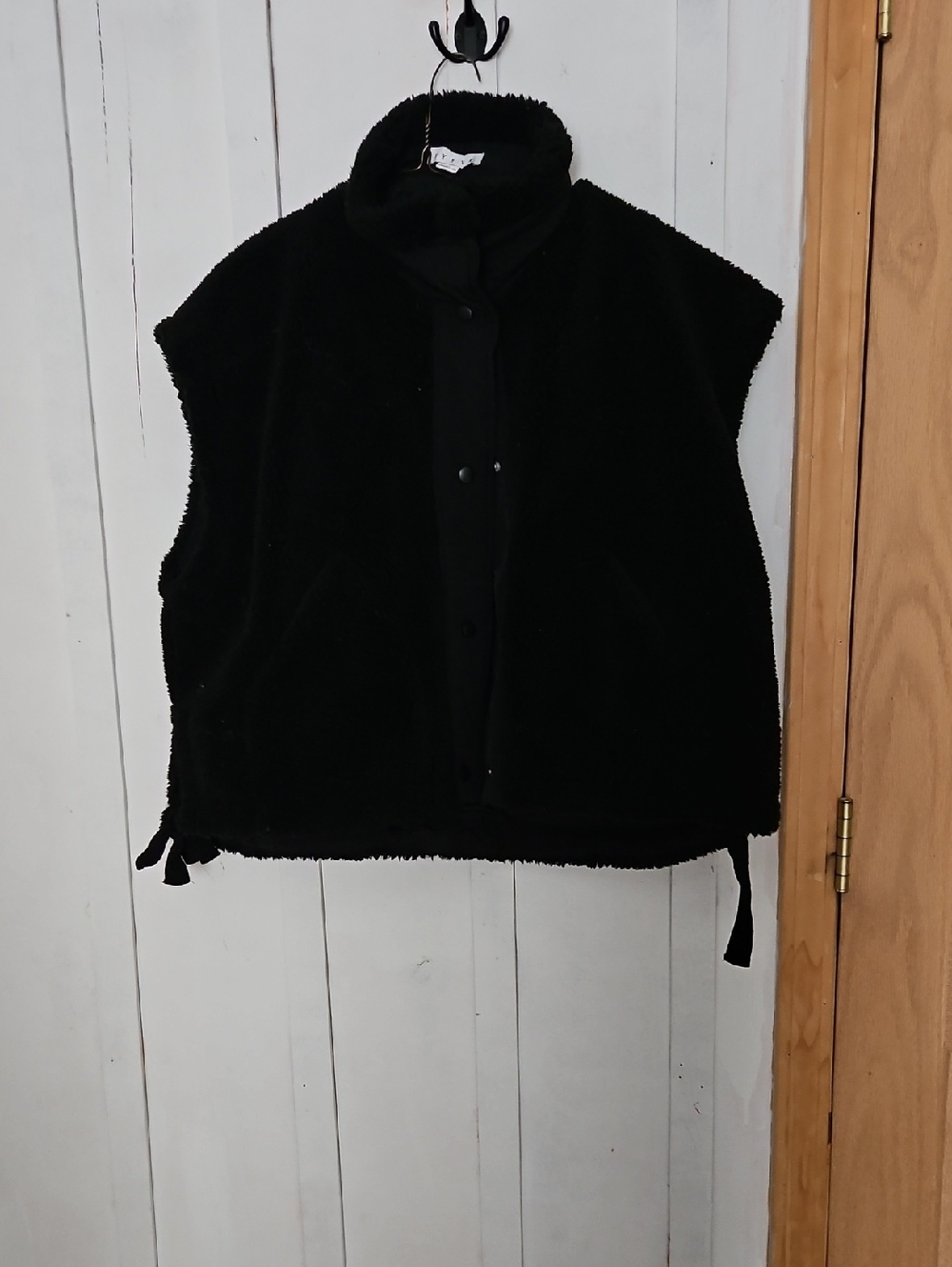 HYFVE Black Sherpa Snap-Front Vest